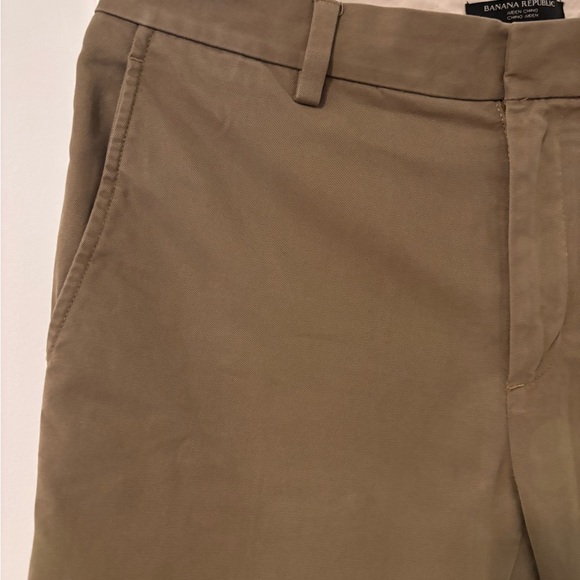Men’s Banana Republic Chino Pants - Picture 3 of 3